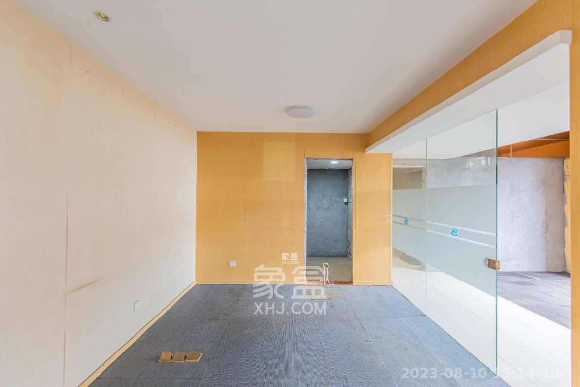 尚城  3室2厅2卫    3500.0元/月室内图