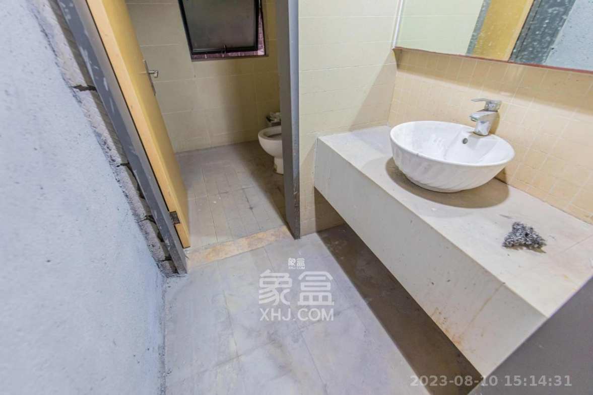 尚城  3室2厅2卫    3500.0元/月室内图