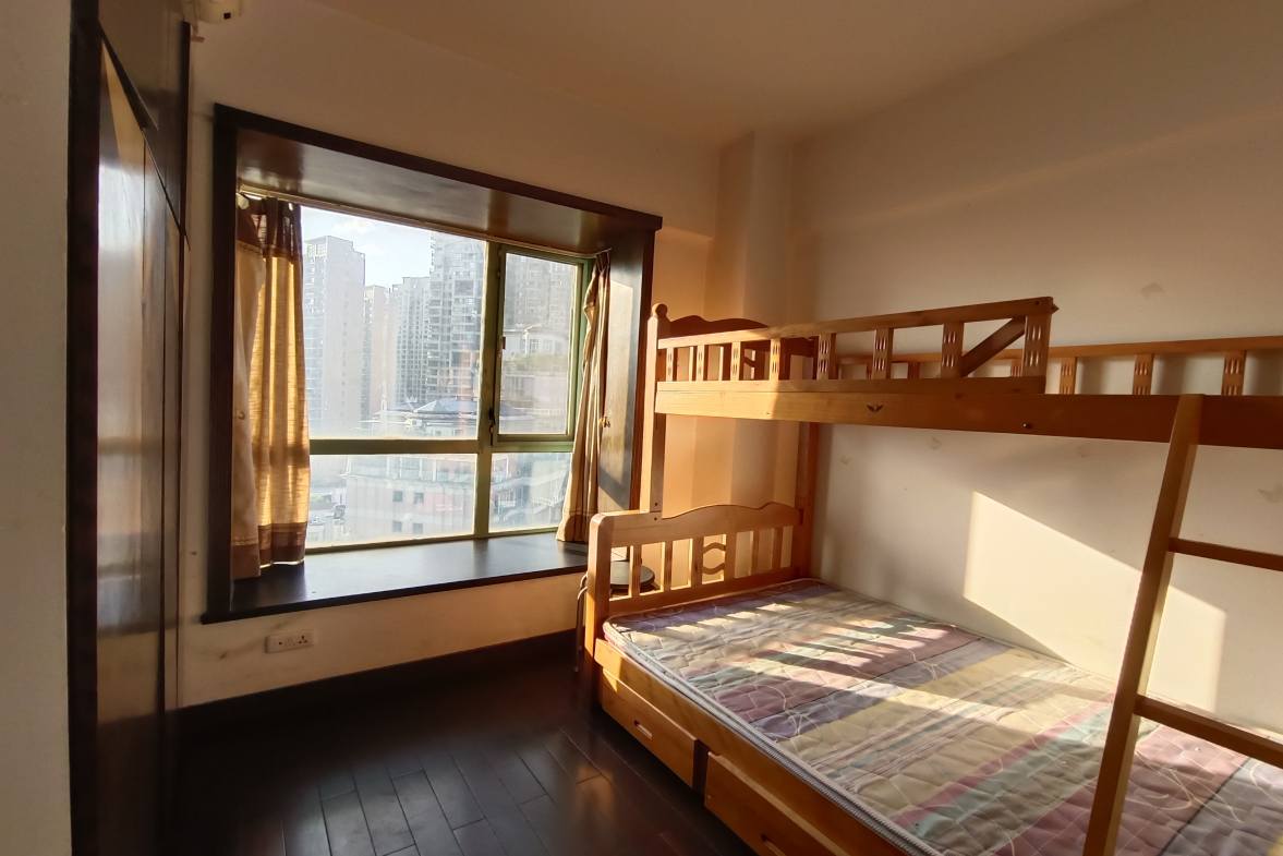 都市经典(卓景园)  3室2厅1卫    3600.0元/月 都市经典(卓景园)  3室2厅1卫    3600.0元/月室内图