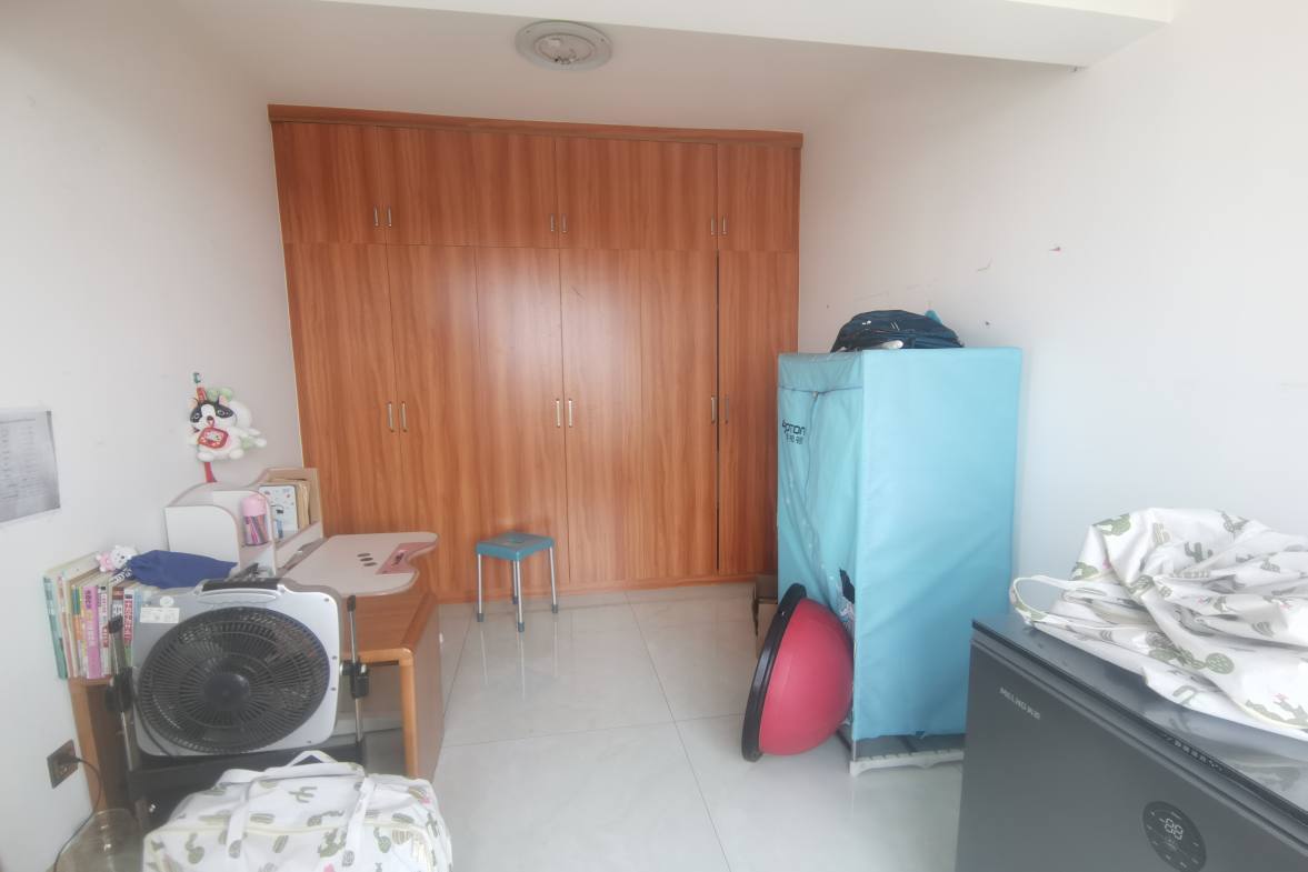 上尚城  4室2厅2卫    2300.0元/月室内图