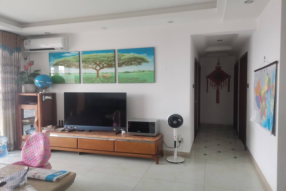 上尚城  4室2厅2卫    2300.0元/月室内图1