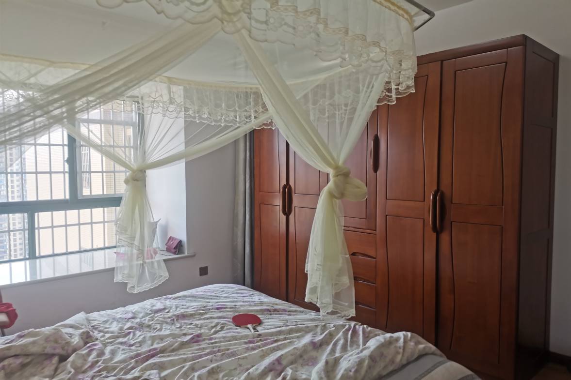 上尚城  4室2厅2卫    2300.0元/月室内图