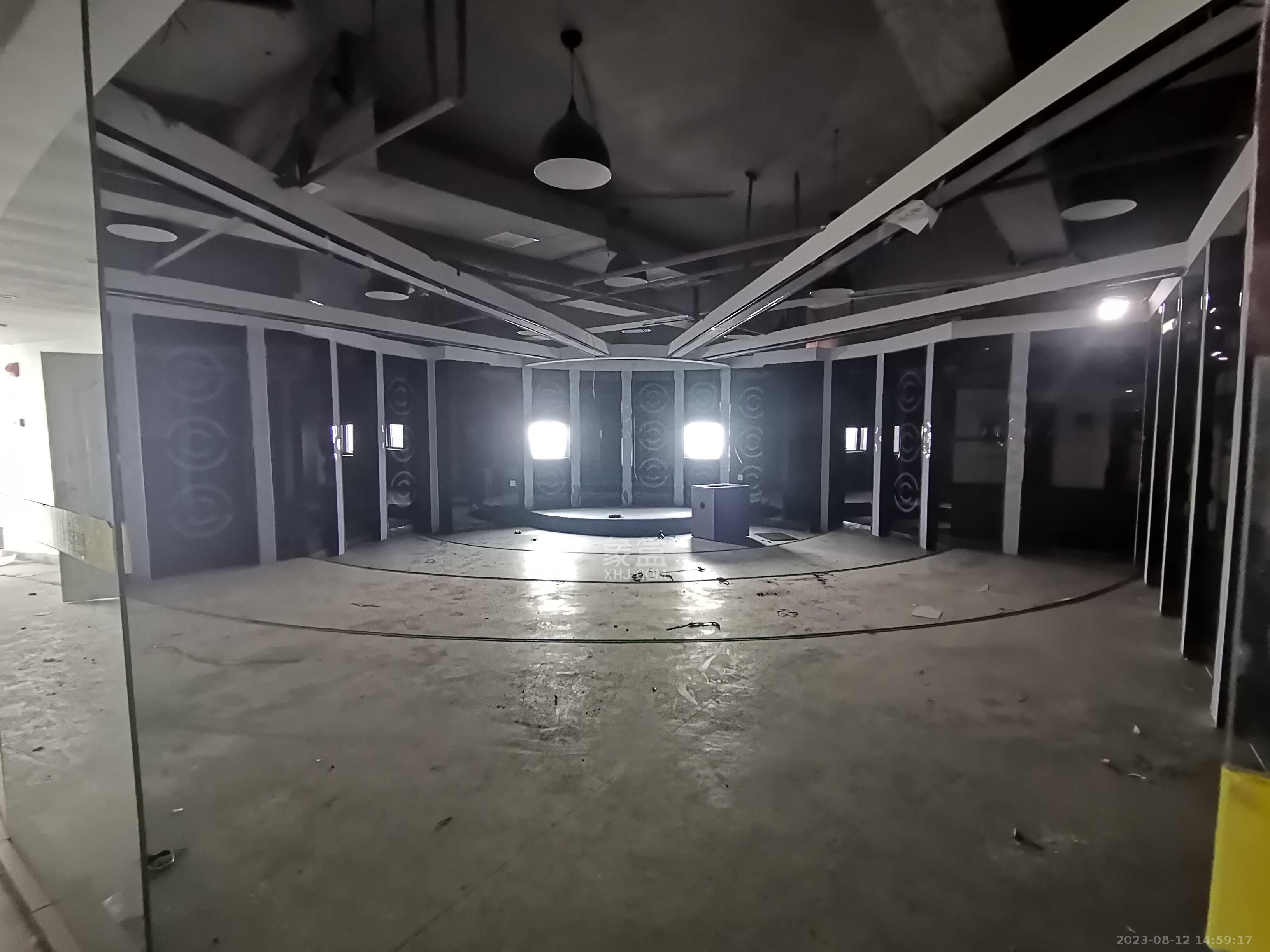 新金都商业广场   64.29㎡      964.35元/月室内图