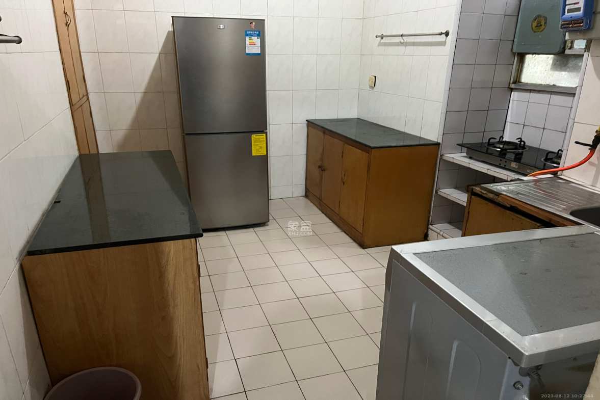 湘农桥社区  3室2厅1卫   2200.00元/月室内图