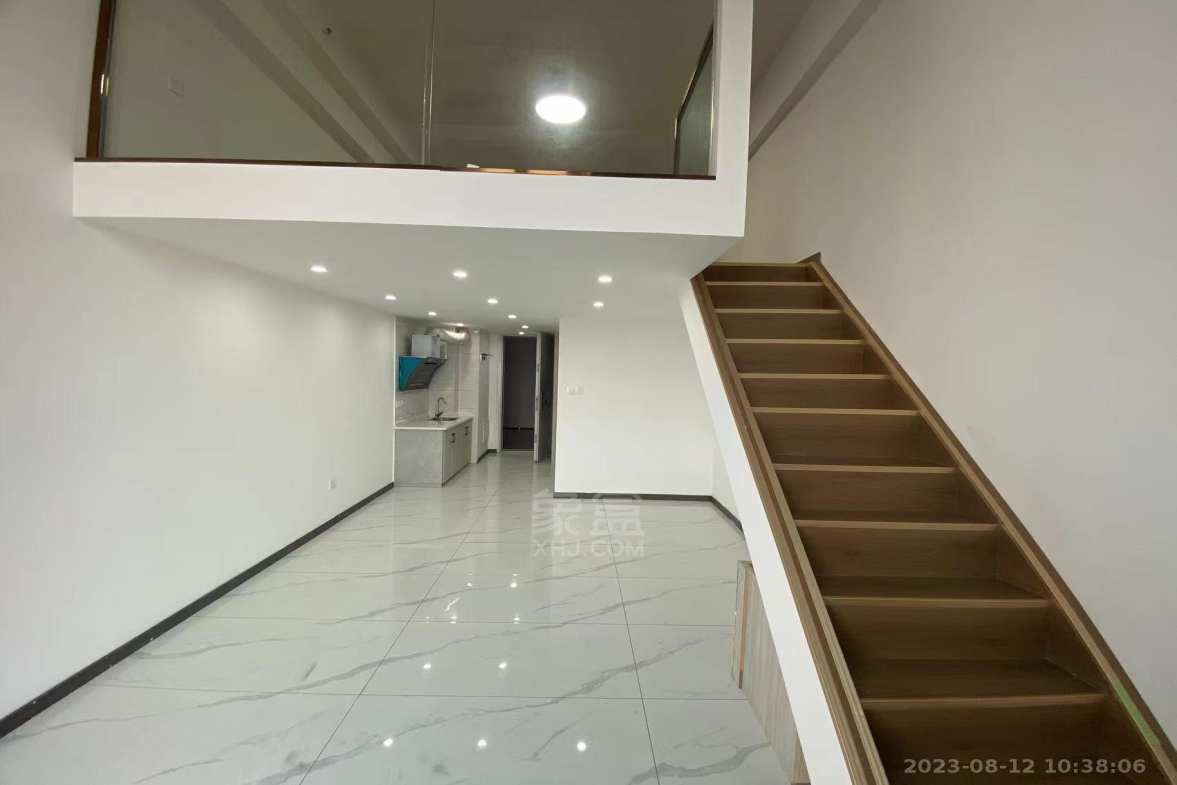 未来云环球中心 2室2厅2卫 2400.0元/月 未来云环球中心 2室2厅2卫 2400.0元/月室内图