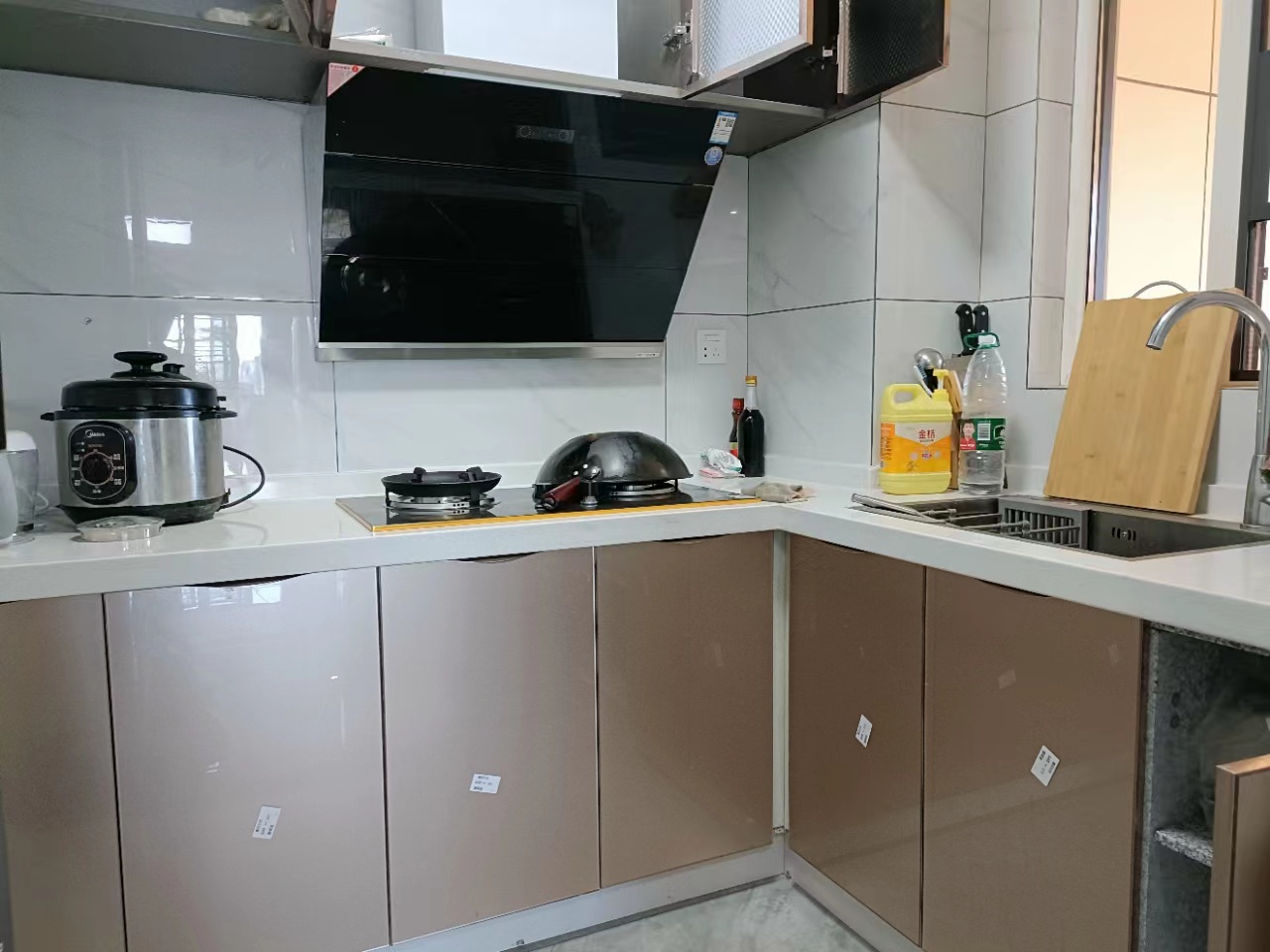 碧桂园梓山府 3室2厅1厨1卫 2200.00元/月