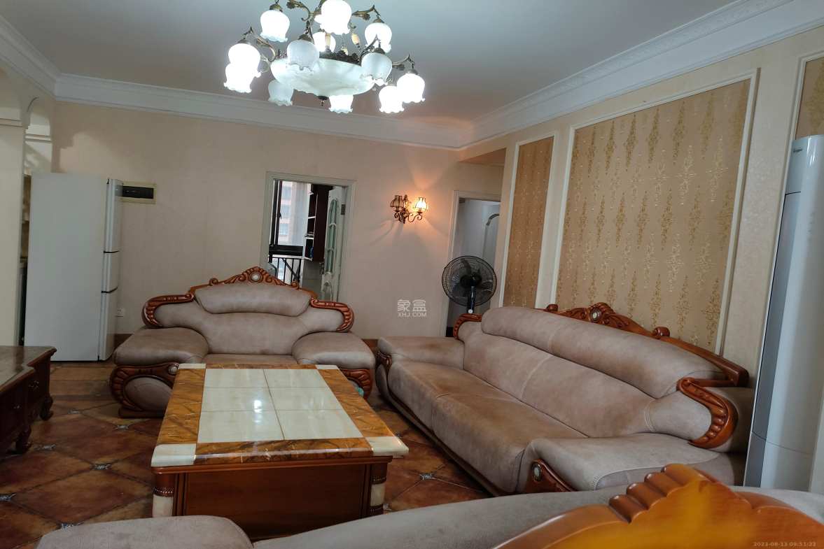 爱琴海岸  3室2厅1卫    2300.0元/月 爱琴海岸  3室2厅1卫    2300.0元/月室内图