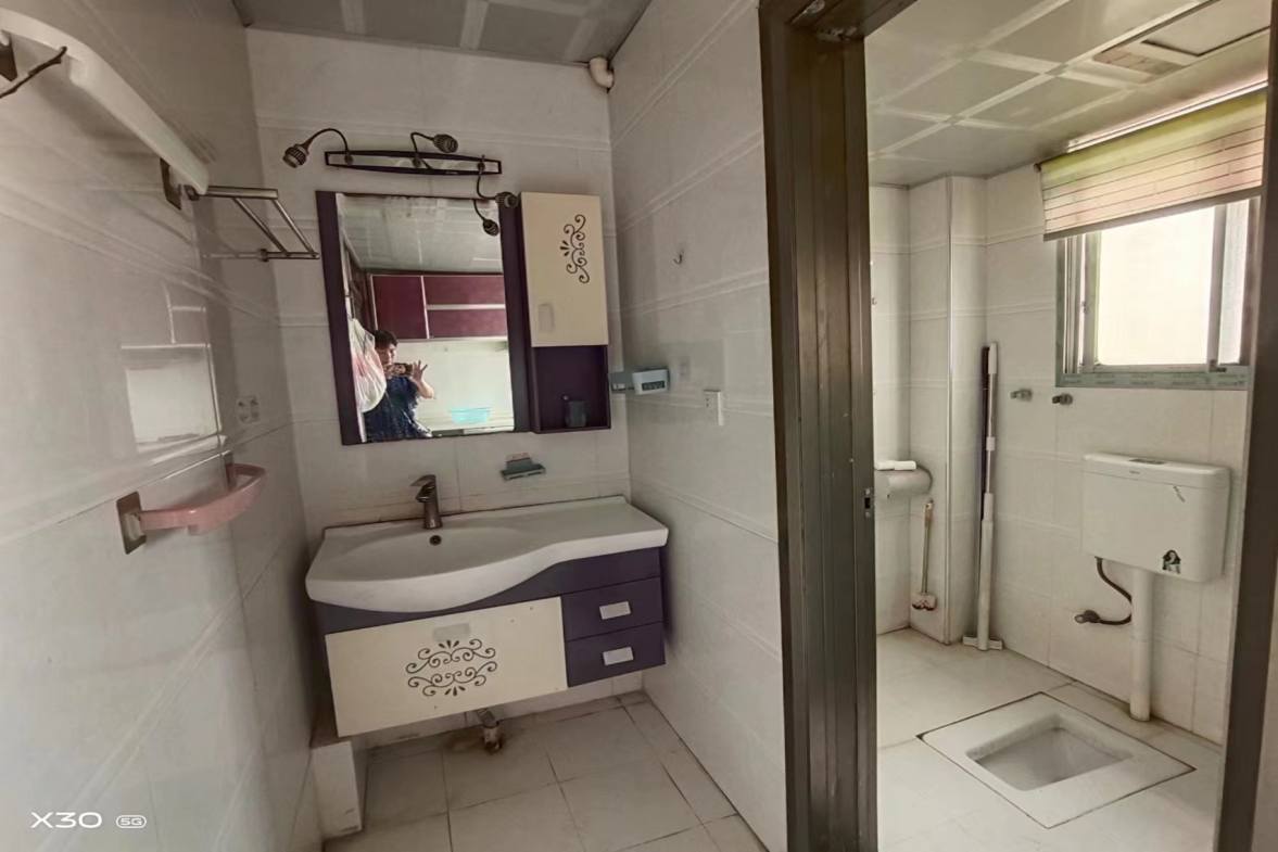 三星龙园 3室2厅2卫 1600.0元/月 三星龙园 3室2厅2卫 1600.0元/月室内图