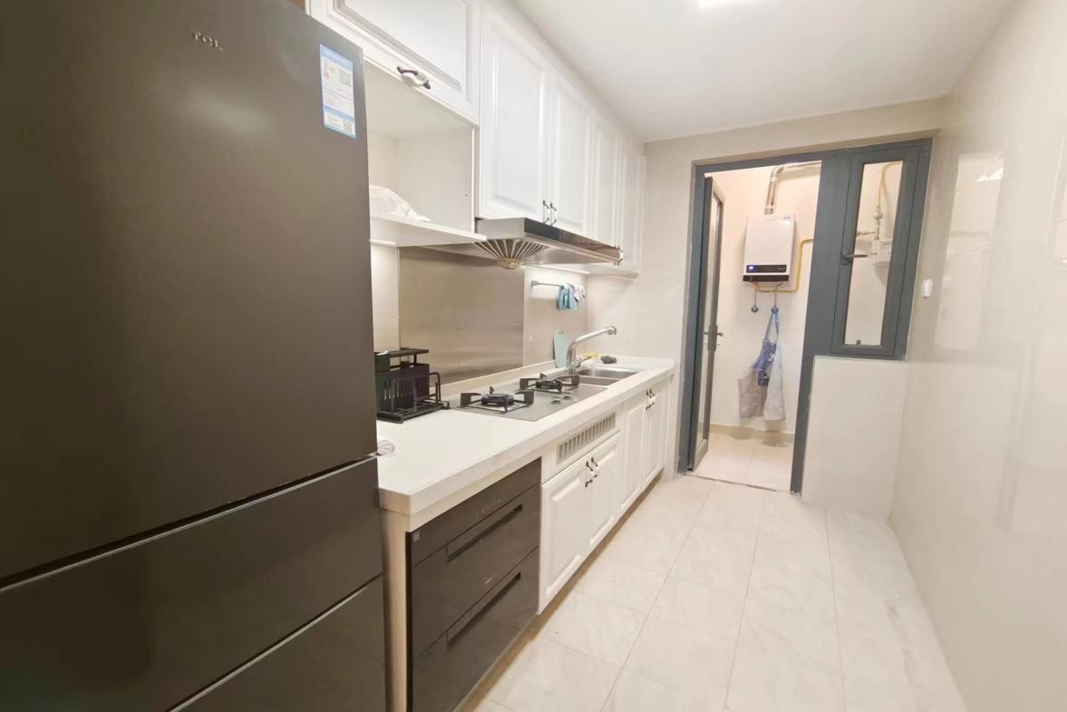 恒大未来城  3室2厅1卫    1700.0元/月室内图