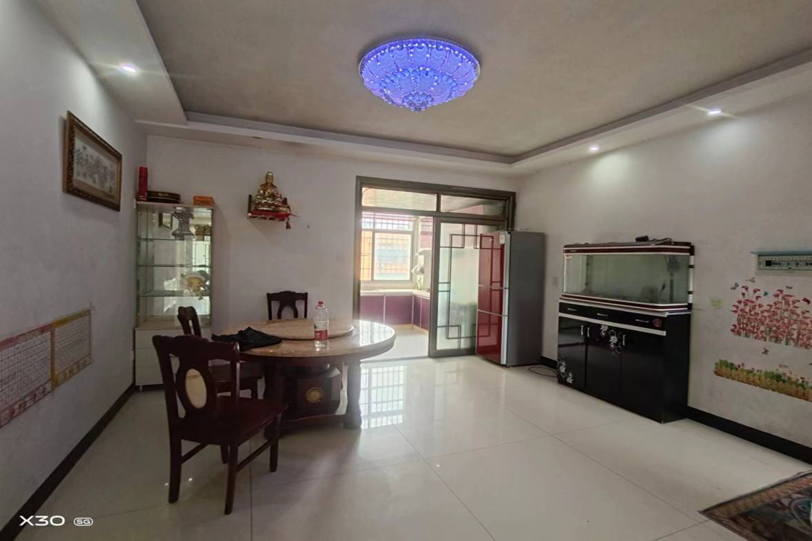 三星龙园 3室2厅2卫 1600.0元/月 三星龙园 3室2厅2卫 1600.0元/月室内图