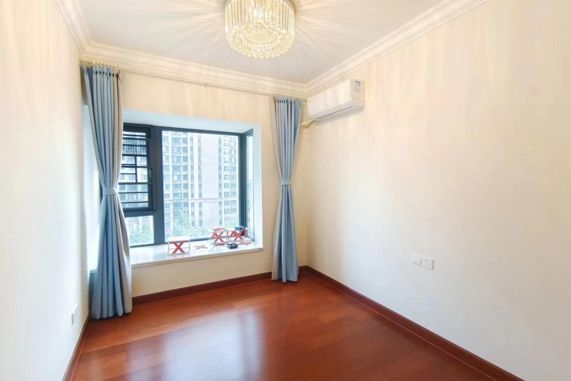 恒大未来城  3室2厅1卫    1700.0元/月室内图