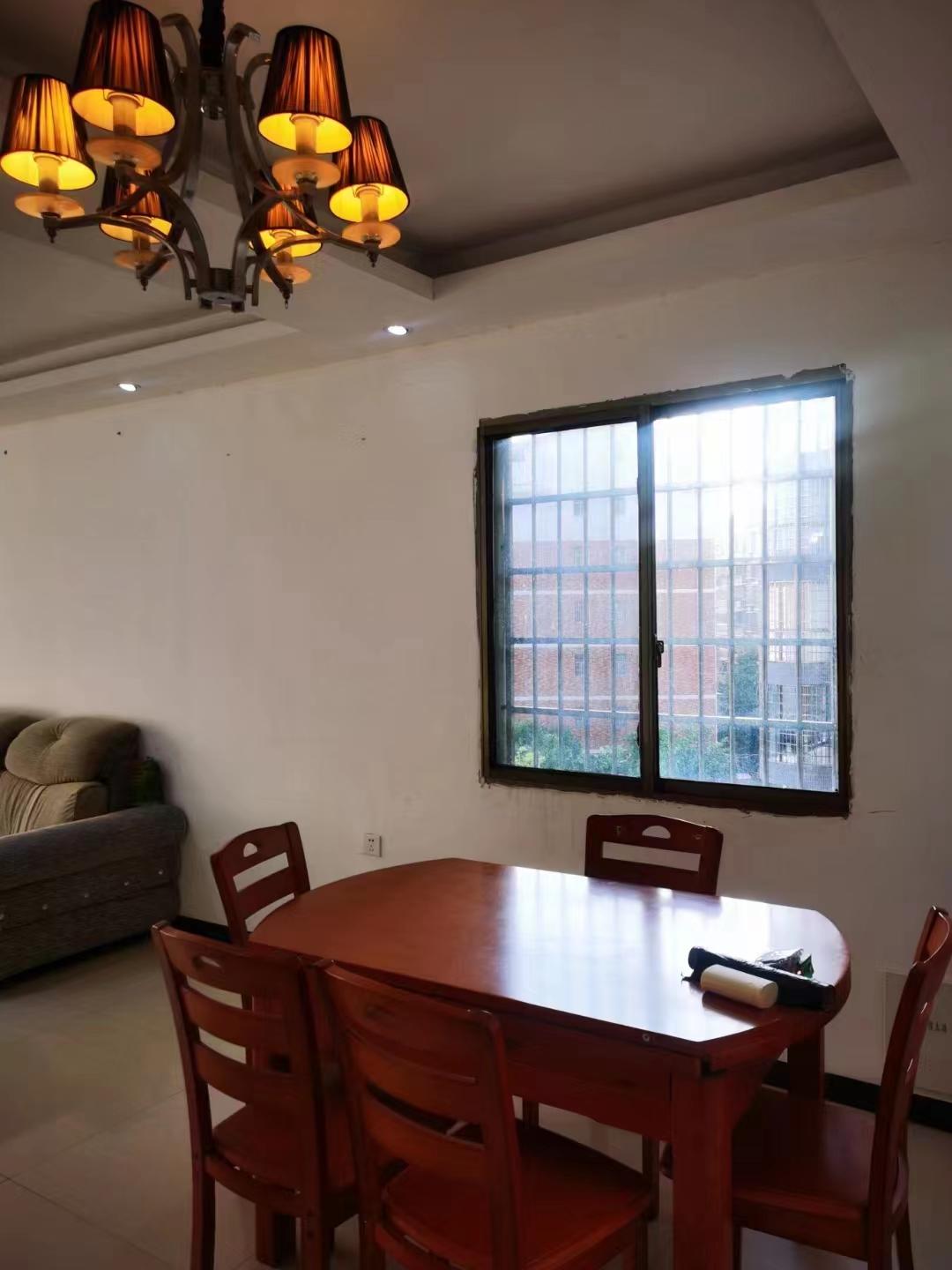 百弘帝景  4室4厅2卫    100.8万 百弘帝景  4室4厅2卫    100.8万室内图