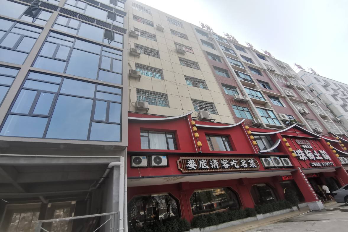 娄星区散盘  1室1厅1卫    850.0元/月室内图