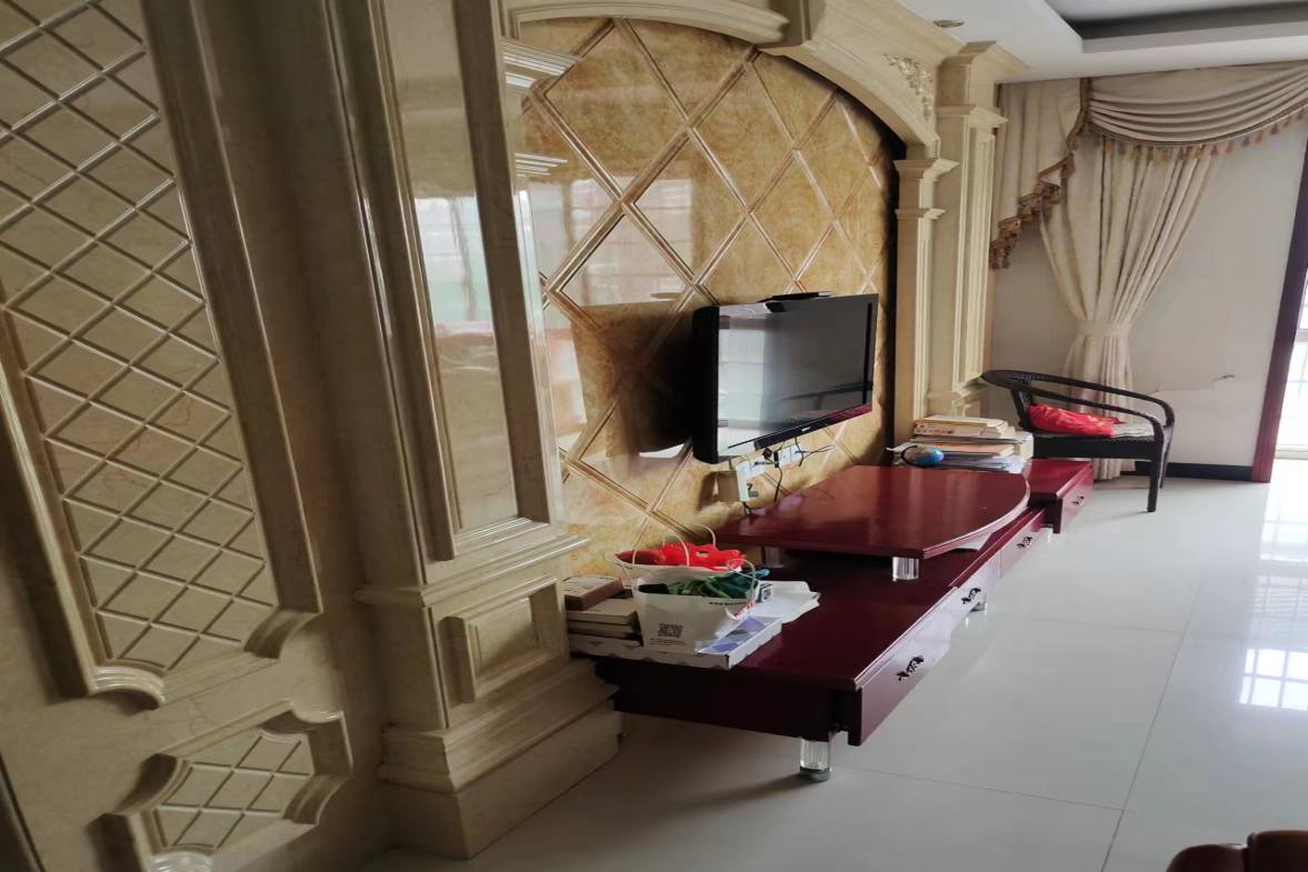 大汉巨龙家园 3室2厅2卫 74.8万 大汉巨龙家园 3室2厅2卫 74.8万室内图