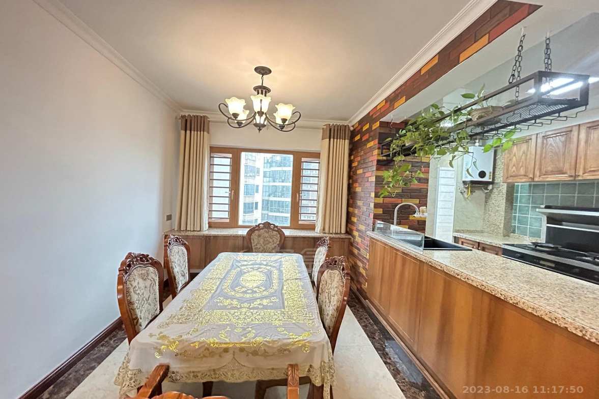 翠谷城 4室2厅2卫 2500.0元/月 翠谷城 4室2厅2卫 2500.0元/月室内图