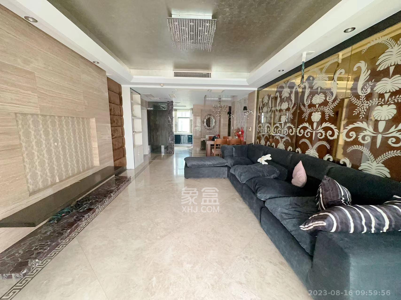 华盛新外滩  3室2厅2卫    6500.0元/月