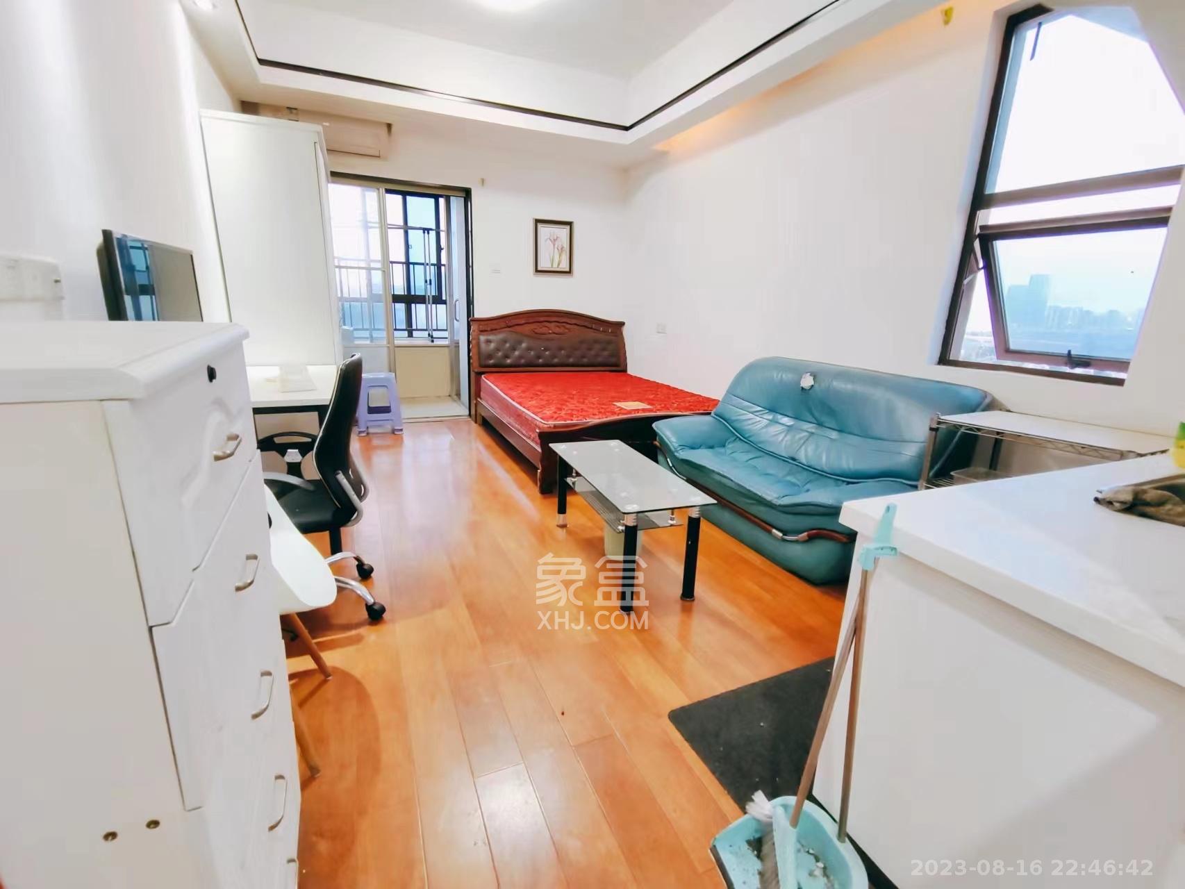 长盛上东区  1室1厅1卫    1100.0元/月