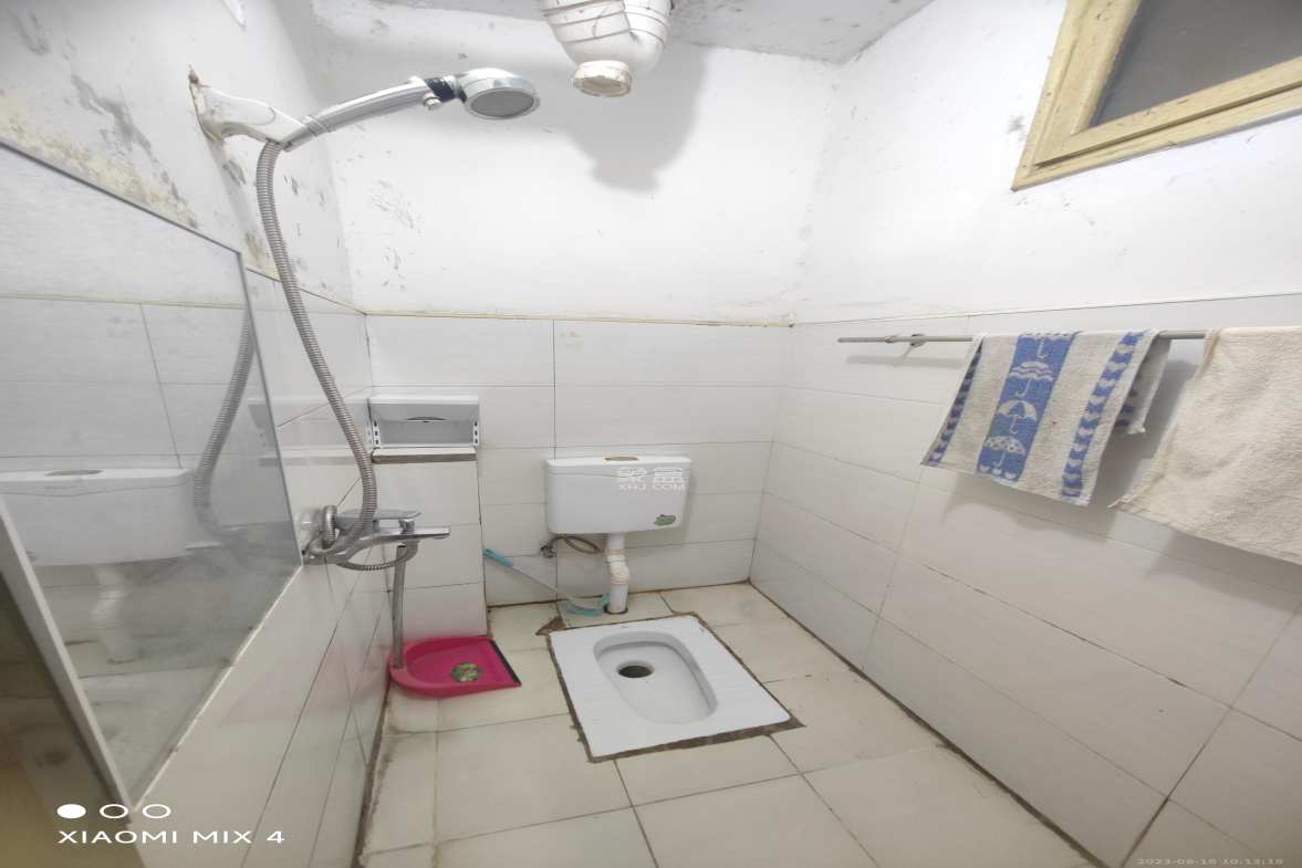 建工集团单位房  3室2厅1卫   2600.00元/月室内图