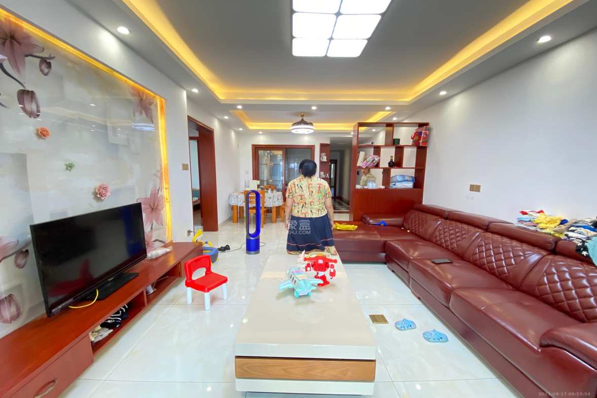 润和紫郡一期  2室2厅1卫    2000.0元/月室内图1