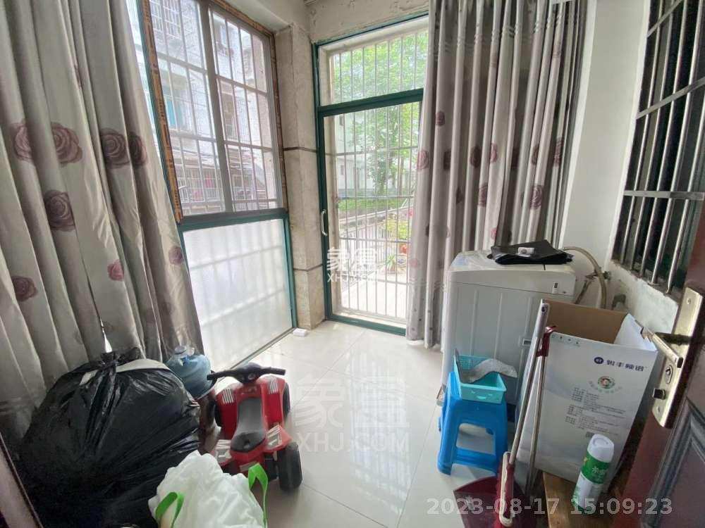 嘉盛华府  2室2厅1卫    1500.0元/月 嘉盛华府  2室2厅1卫    1500.0元/月室内图