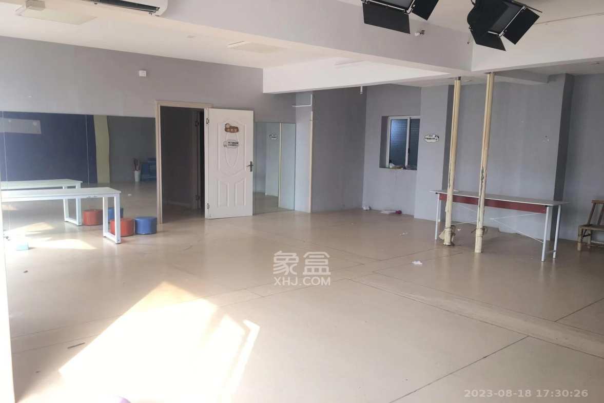 万博汇 1室1厅1卫 1800.0元/月 万博汇 1室1厅1卫 1800.0元/月室内图