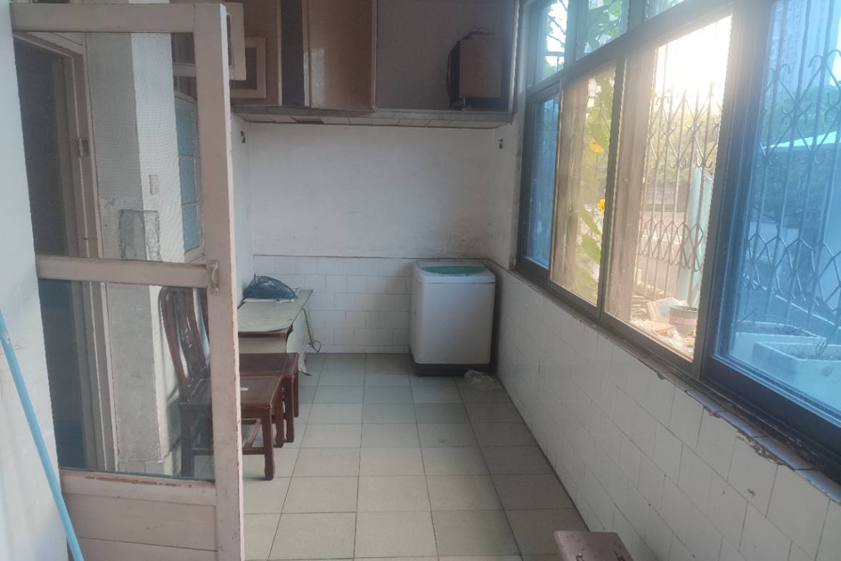 一中附小校内单位房  3室2厅1卫    1400.0元/月室内图