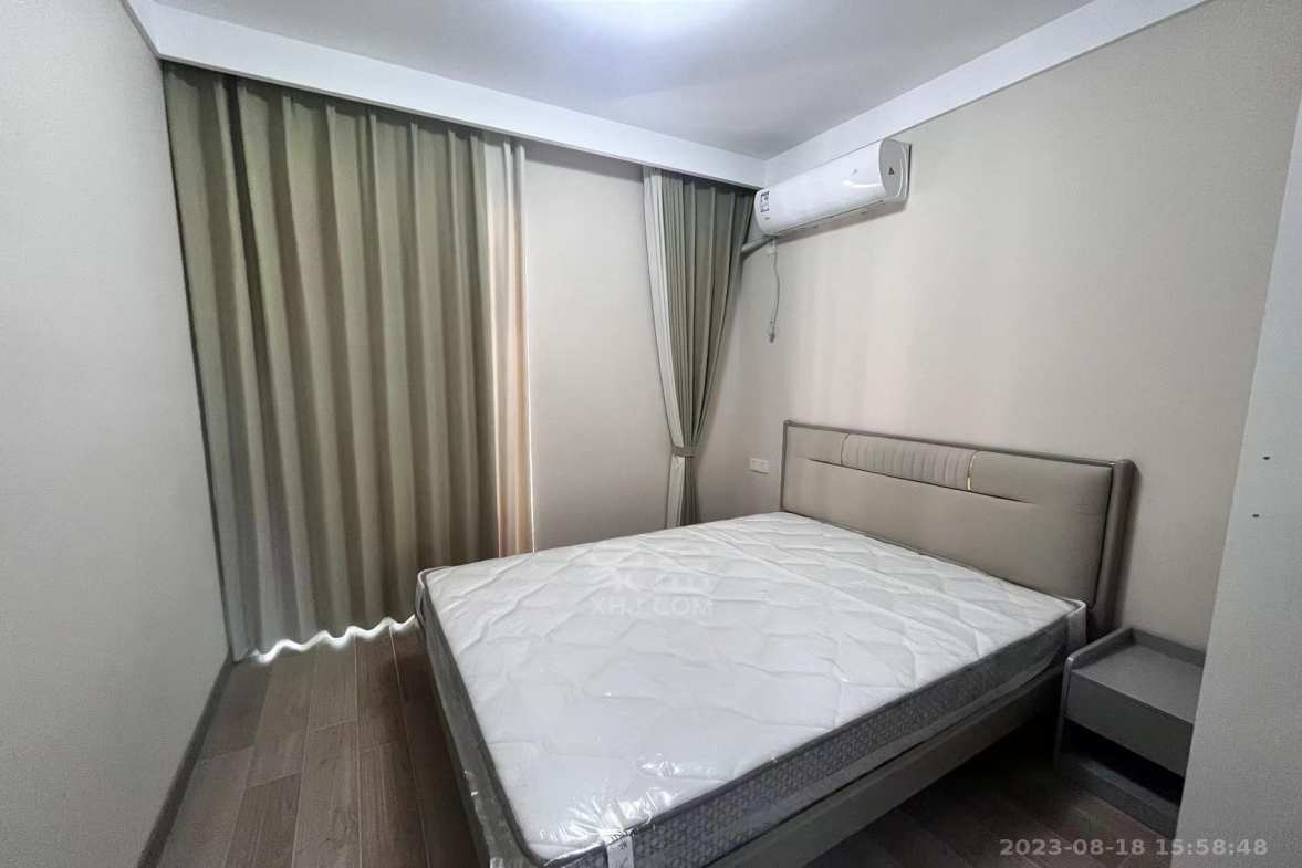 绿地21城 3室2厅2卫 1700.0元/月 绿地21城 3室2厅2卫 1700.0元/月室内图