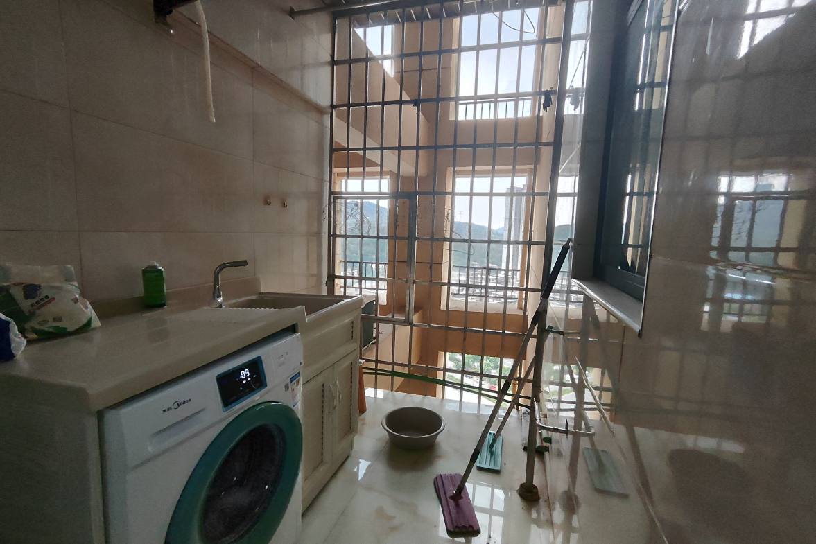 百弘学府城 2室1厅1卫 1600.0元/月 百弘学府城 2室1厅1卫 1600.0元/月室内图