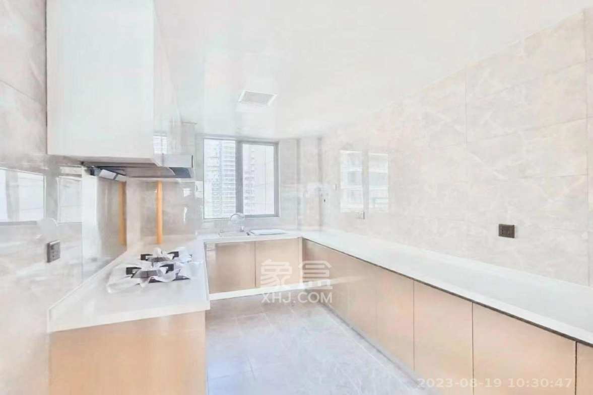 长沙万境潇湘 5室2厅3卫 6800.0元/月 长沙万境潇湘 5室2厅3卫 6800.0元/月室内图