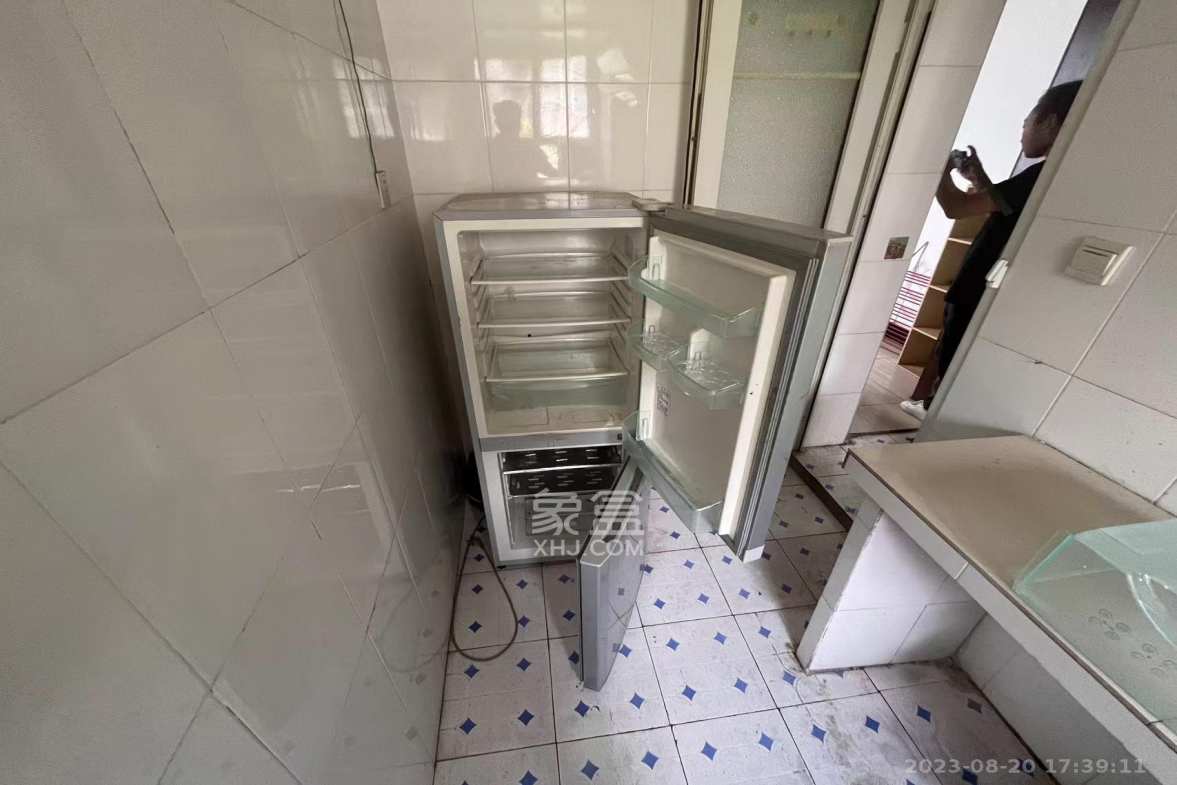 桔园小区1-8片  2室1厅1卫    1300.0元/月 桔园小区1-8片  2室1厅1卫    1300.0元/月室内图