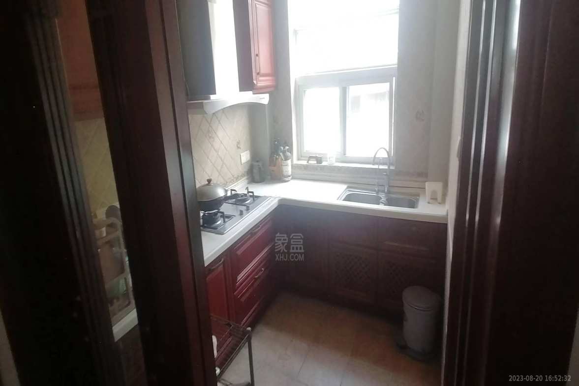 荷塘香榭 3室2厅1卫 1600.0元/月 荷塘香榭 3室2厅1卫 1600.0元/月室内图