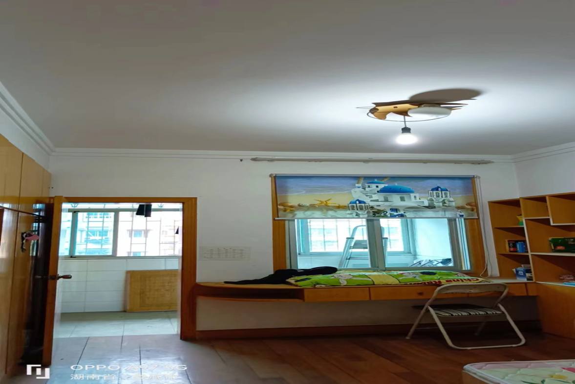 工商银行涟钢支行家属区  3室2厅2卫    60.8万室内图1