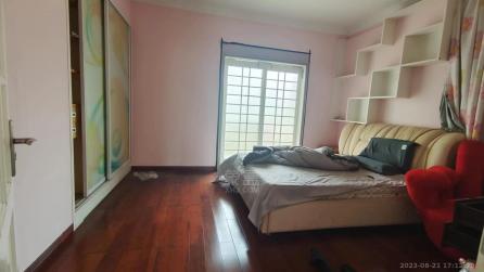 马家河镇  5室2厅4卫    6500.0元/月