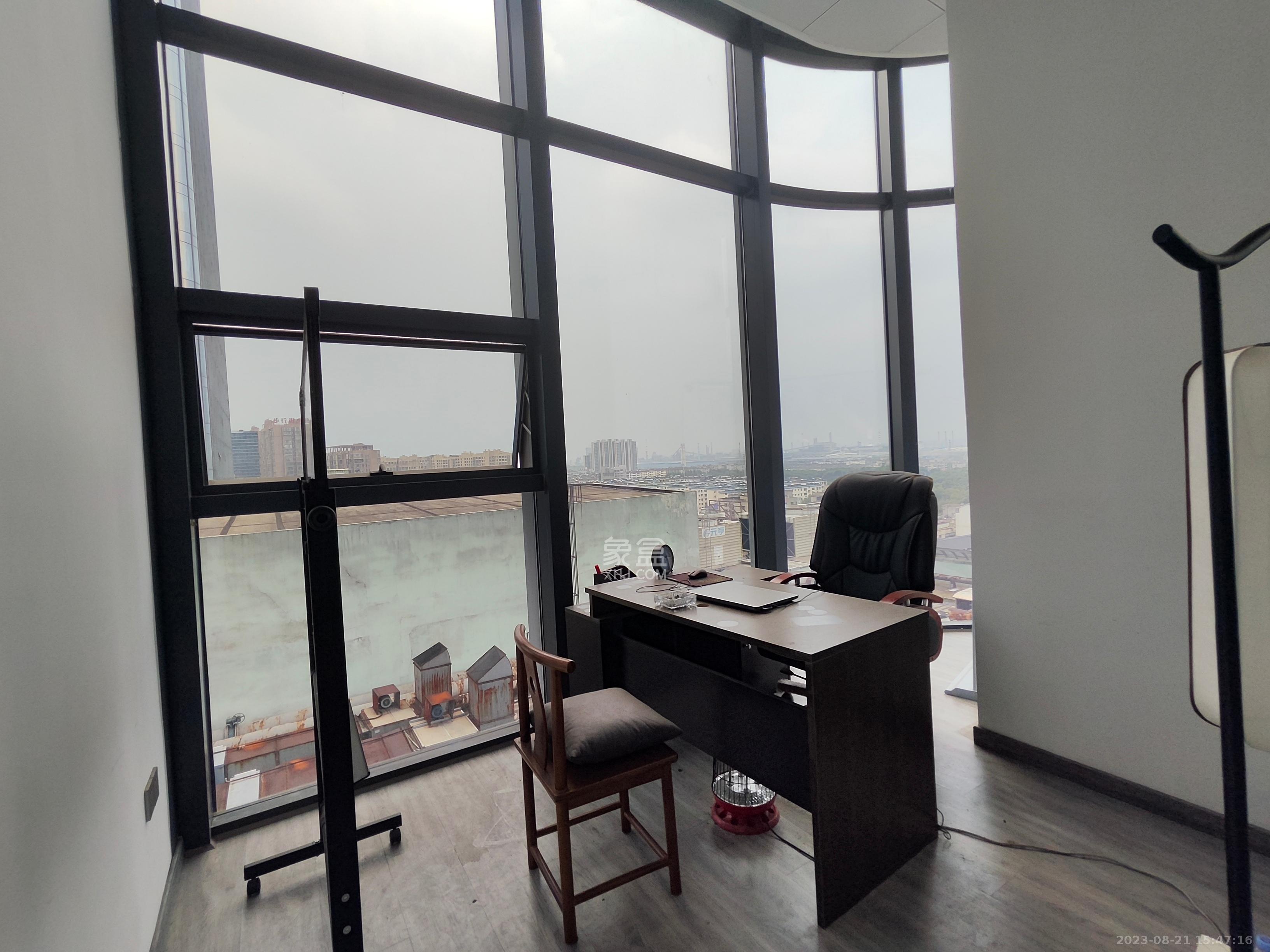 湘潭中心   130.0㎡      3900.0元/月室内图