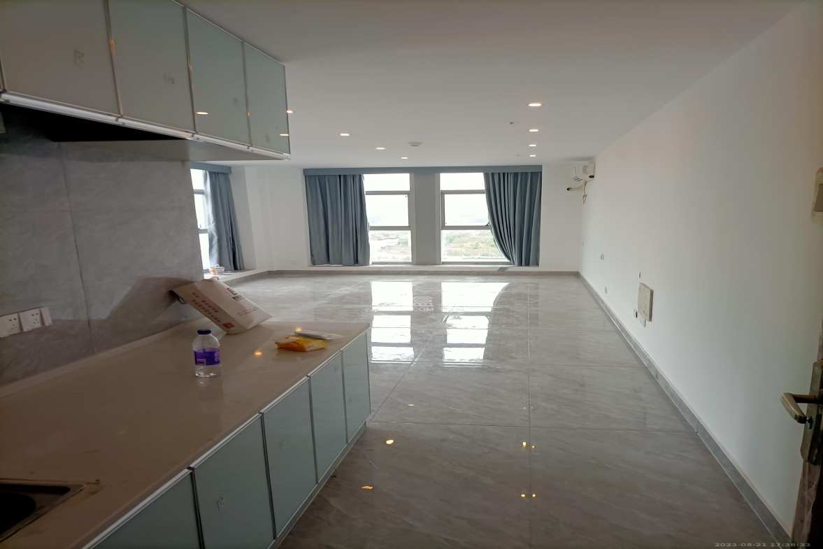 新兴企业中心  1室1厅1卫    1300.0元/月室内图