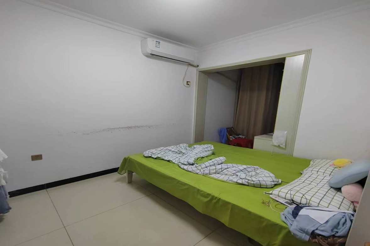 金凤公寓  3室2厅2卫    50.0万室内图