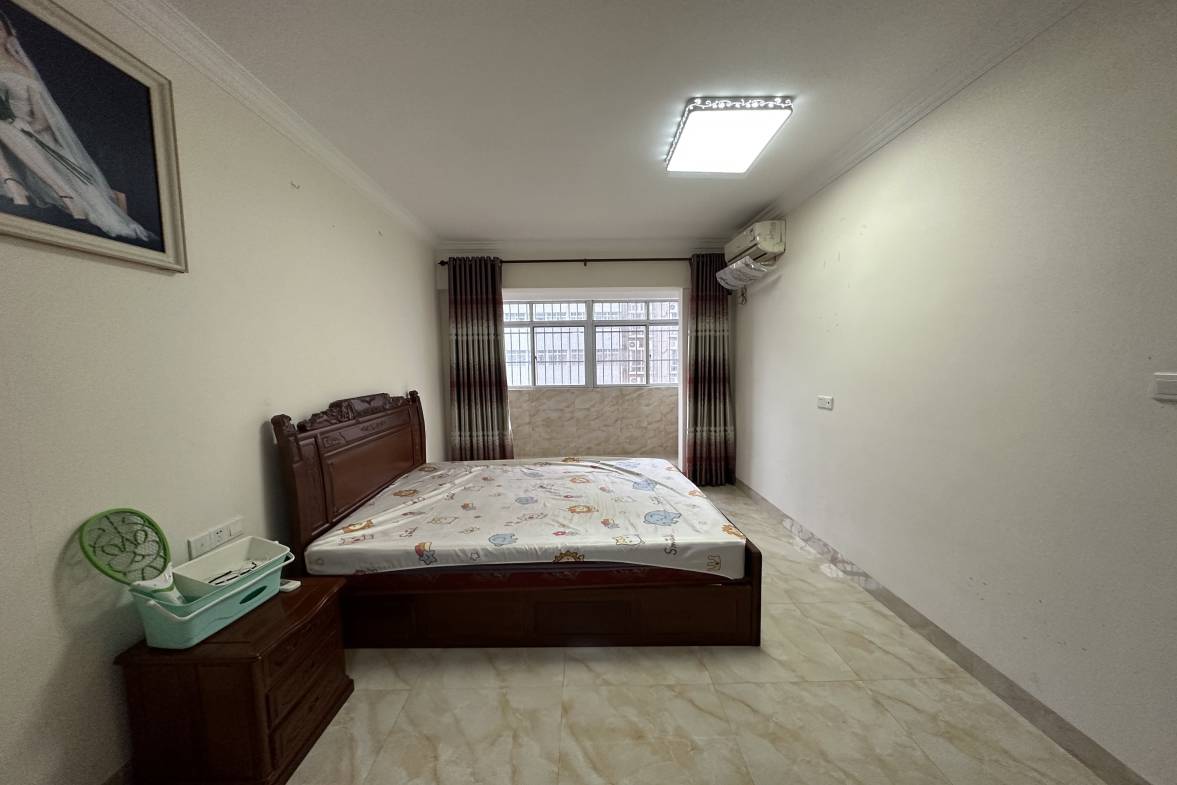 学苑公寓  3室2厅2卫   3500.00元/月室内图