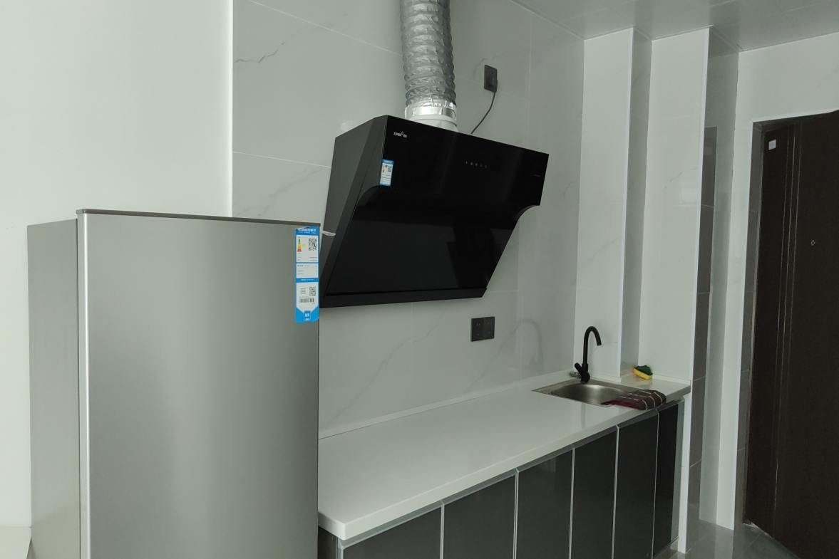 朗廷览江  1室1厅1卫    1600.0元/月 朗廷览江  1室1厅1卫    1600.0元/月户型图