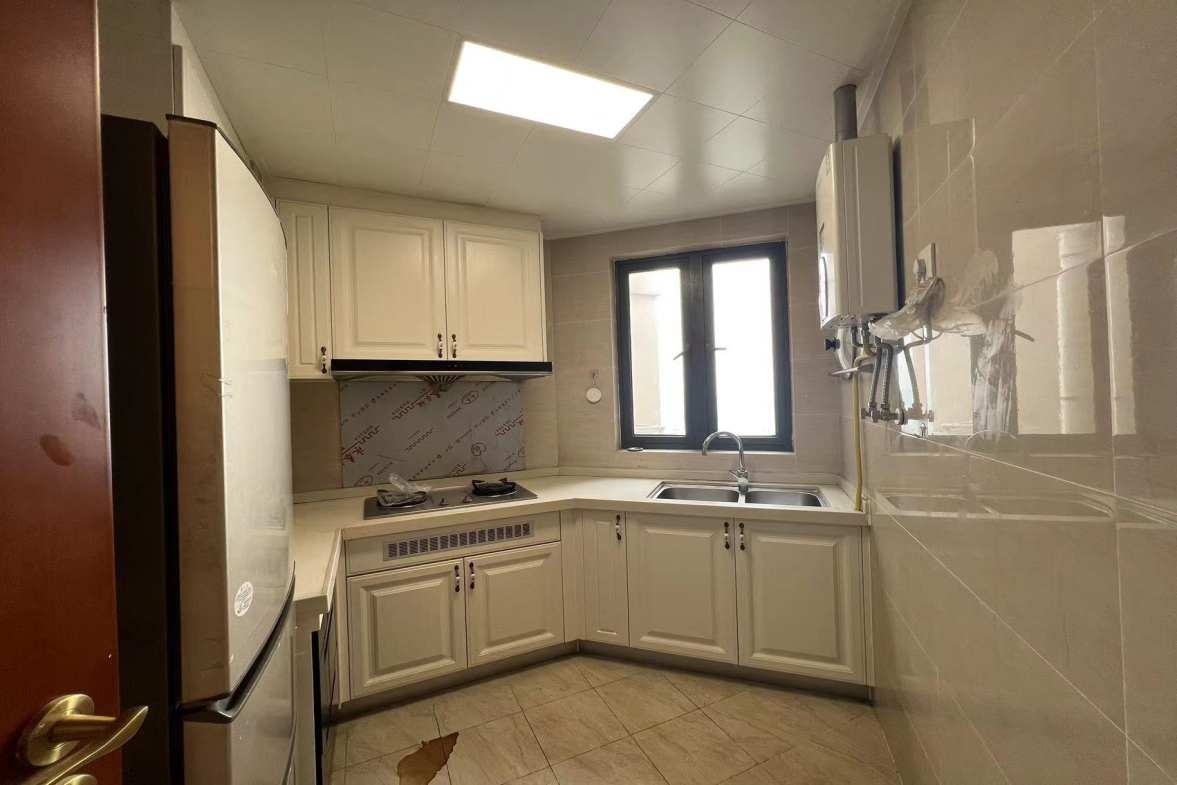 恒大南湖半岛  2室2厅1卫   2200.00元/月室内图