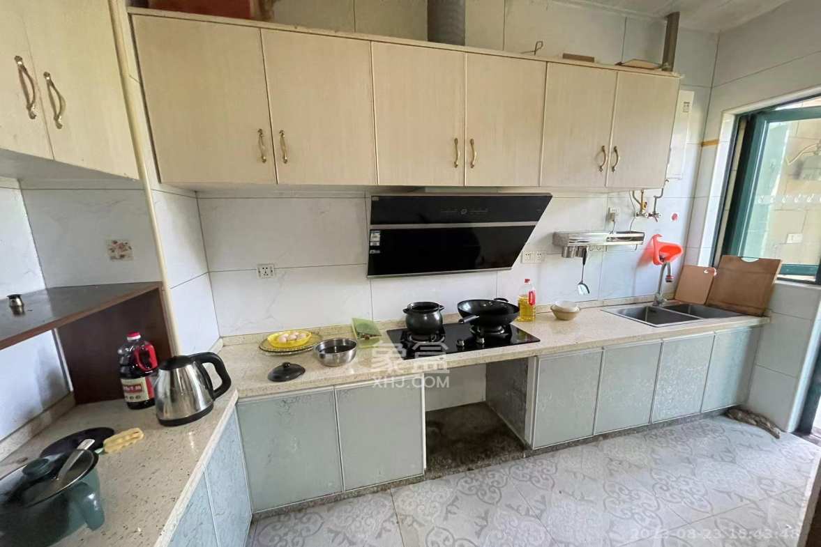 恒大雅苑  3室2厅2卫    4300.0元/月室内图