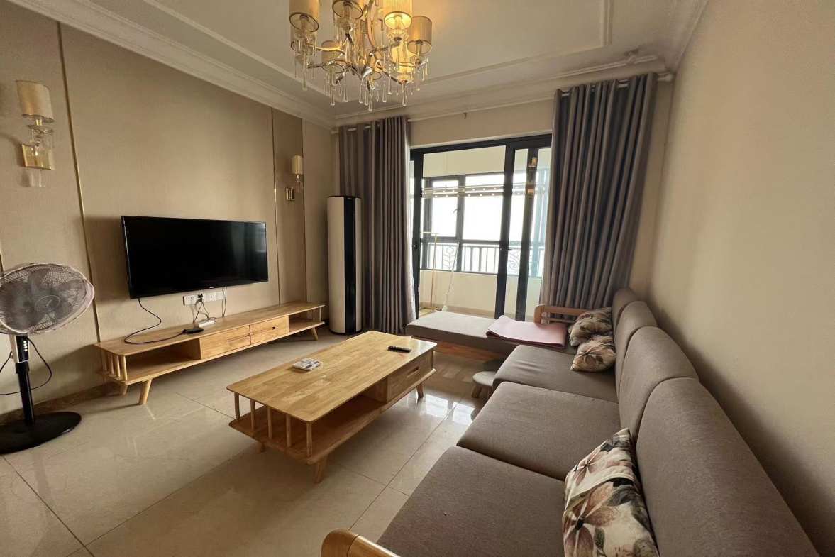 恒大南湖半岛  2室2厅1卫   2200.00元/月室内图