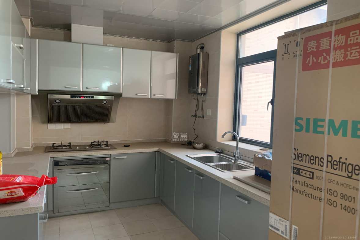 博远大厦(中南院科技综合大厦)  4室2厅2卫    4000.0元/月 博远大厦(中南院科技综合大厦)  4室2厅2卫    4000.0元/月室内图