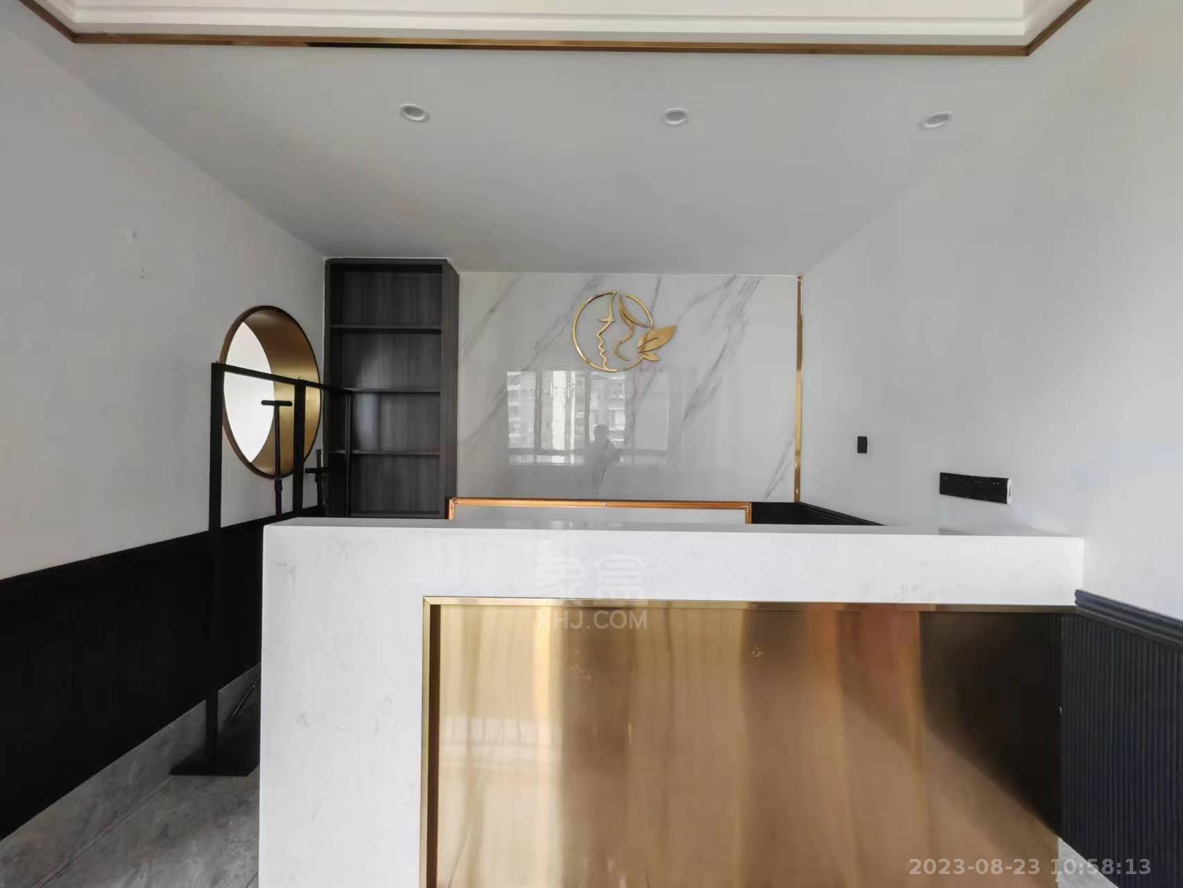 城市风景  5室2厅1卫    3500.0元/月