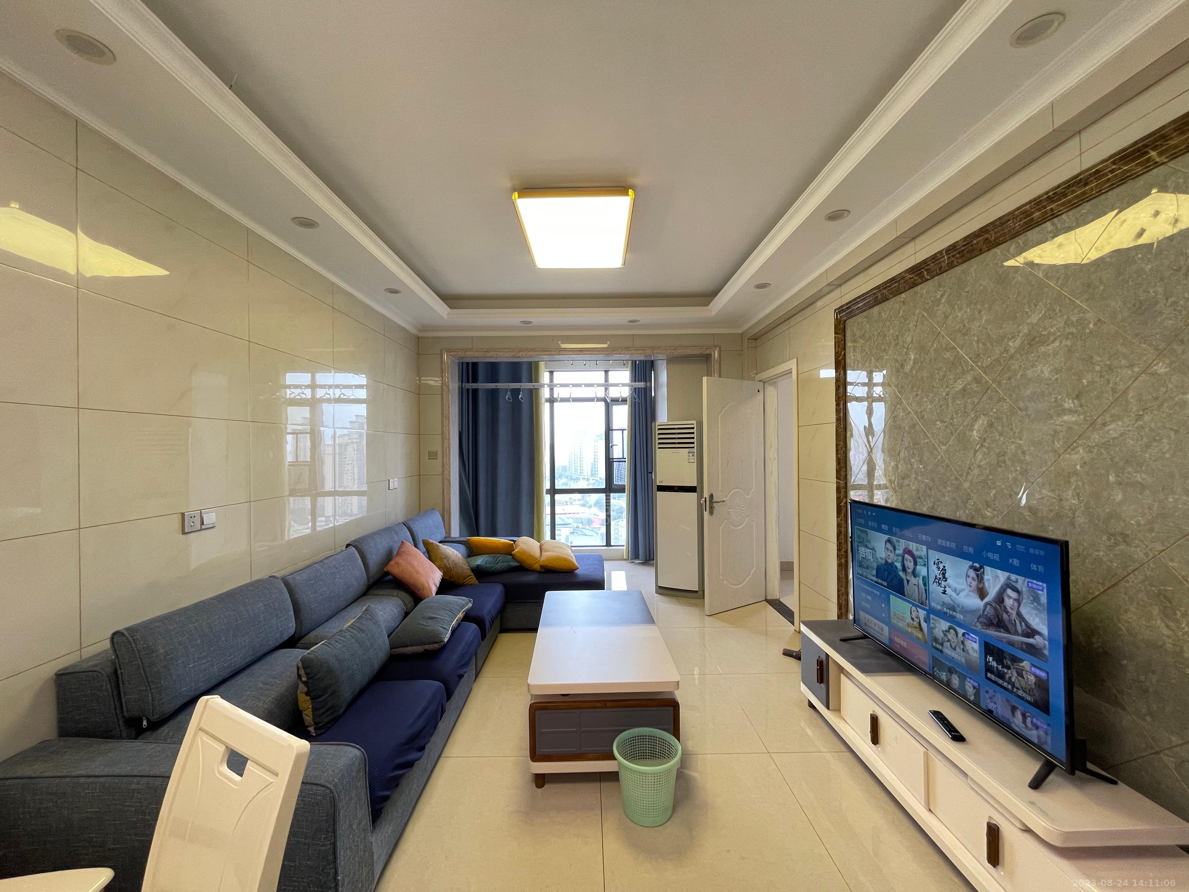 流金岁月-华晨国际  2室2厅1卫    2400.0元/月