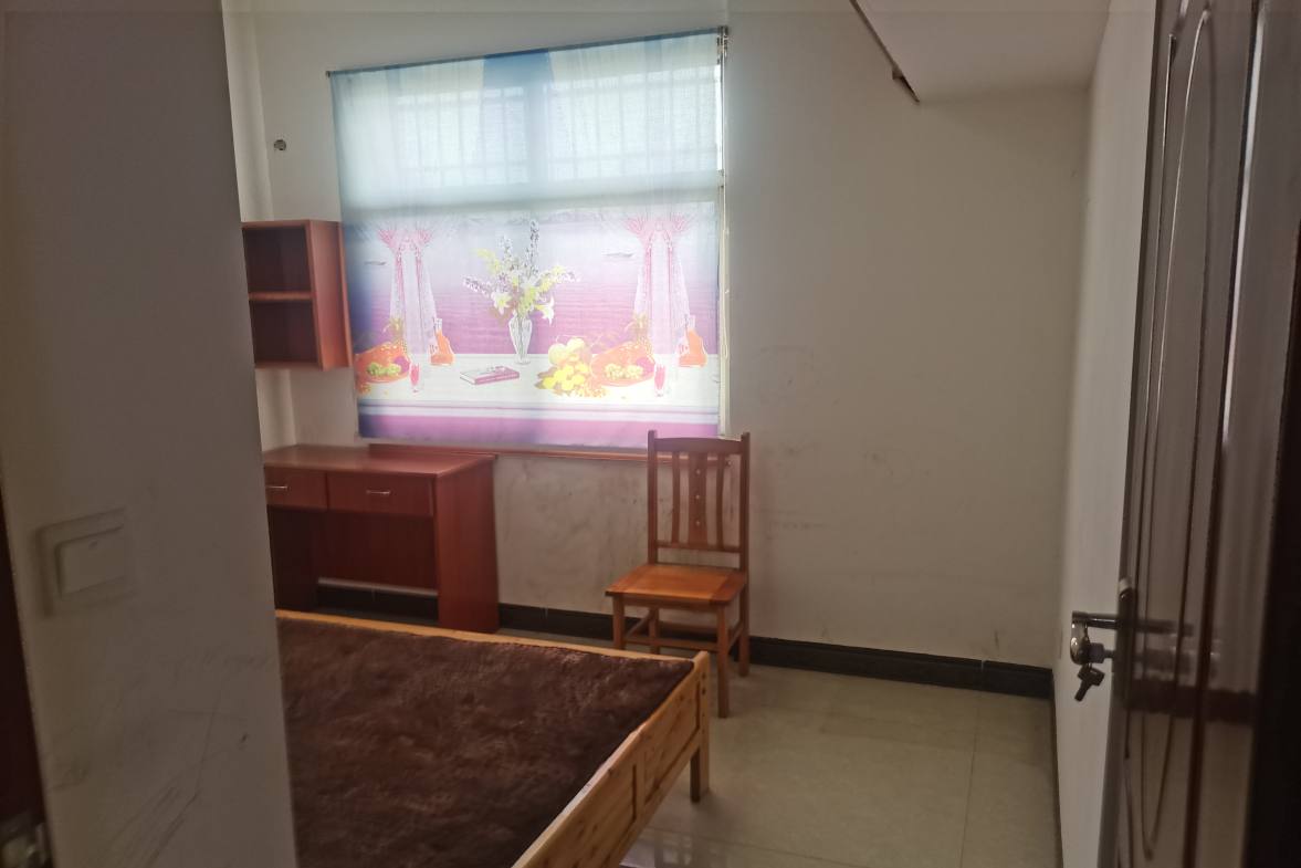 一品恒城  2室1厅1卫    1400.0元/月室内图