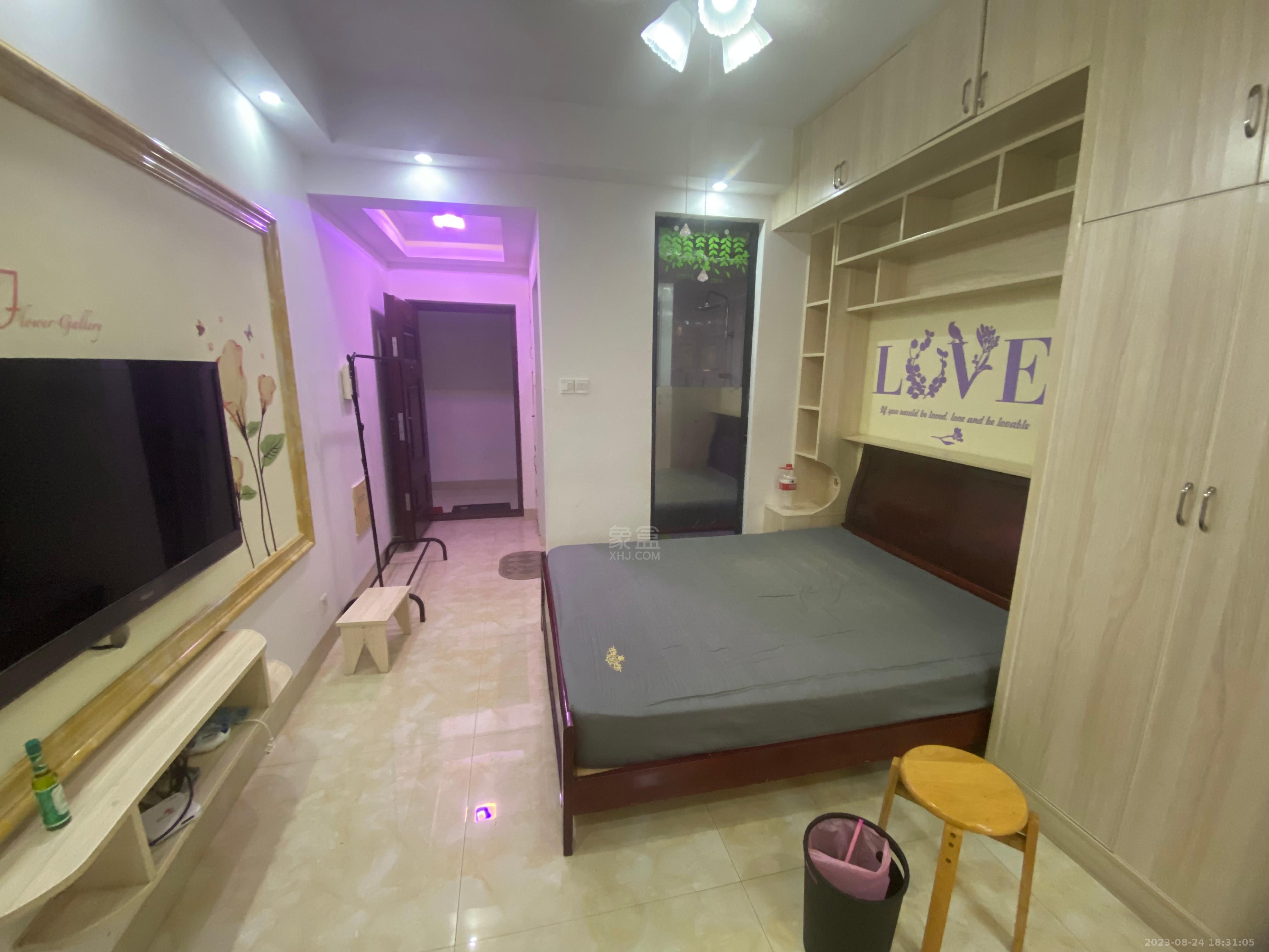 中建御山和苑  1室1厅1卫    1400.0元/月