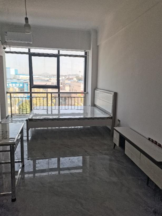 新合作尚东公馆(建材城)  1室1厅1卫    500.0元/月 新合作尚东公馆(建材城)  1室1厅1卫    500.0元/月室内图