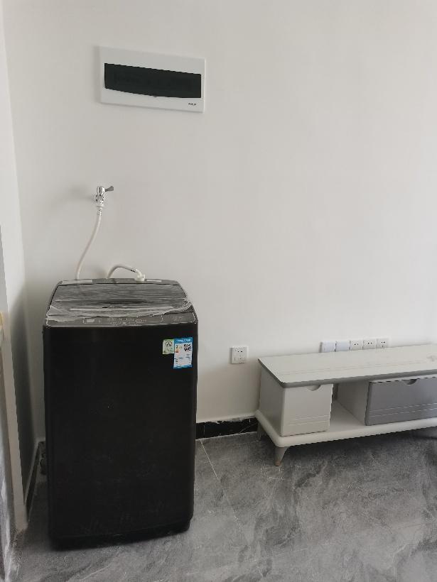 新合作尚东公馆(建材城)  1室1厅1卫    500.0元/月 新合作尚东公馆(建材城)  1室1厅1卫    500.0元/月室内图