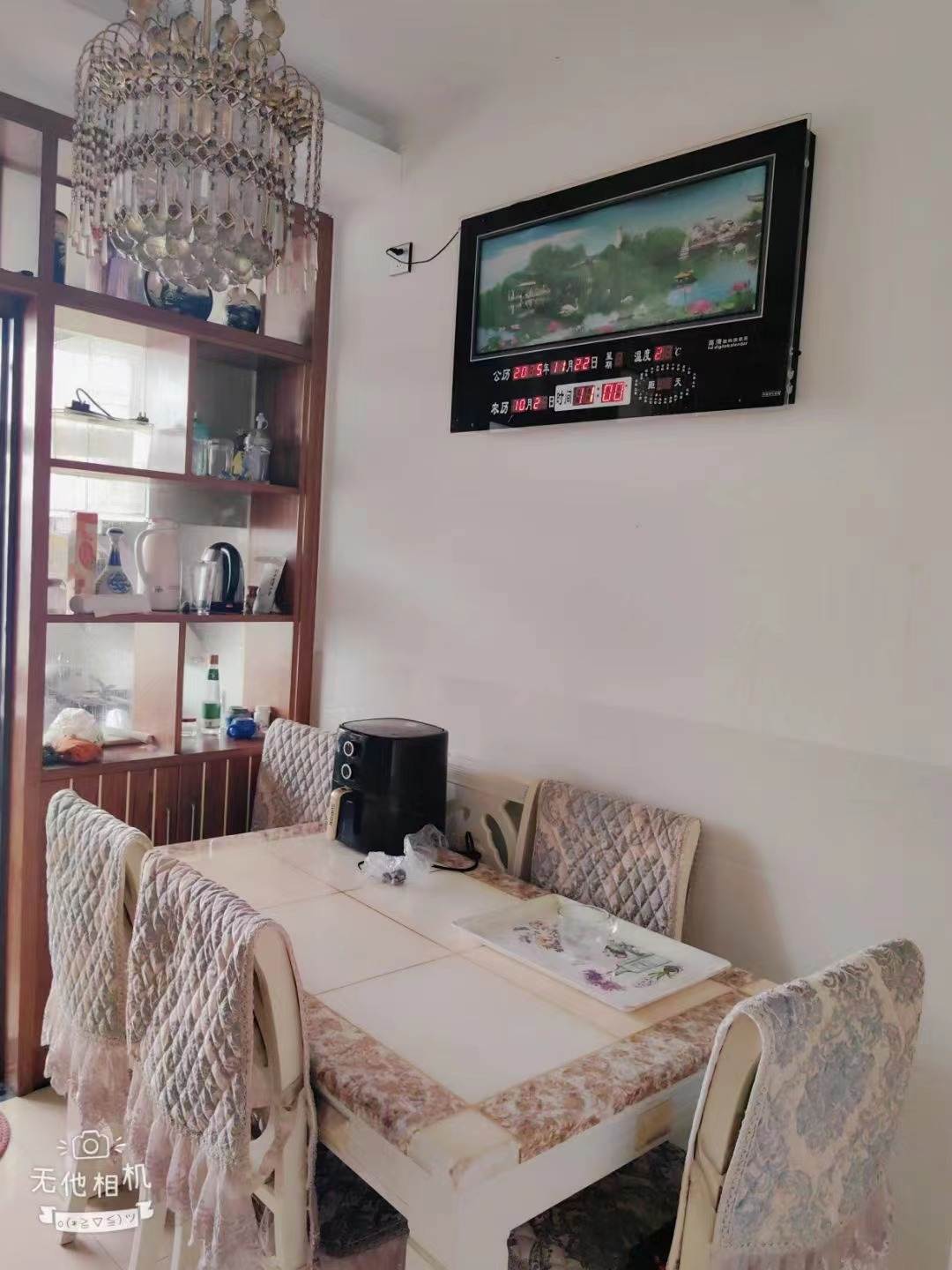 湘中园  3室2厅2卫    1300.0元/月室内图