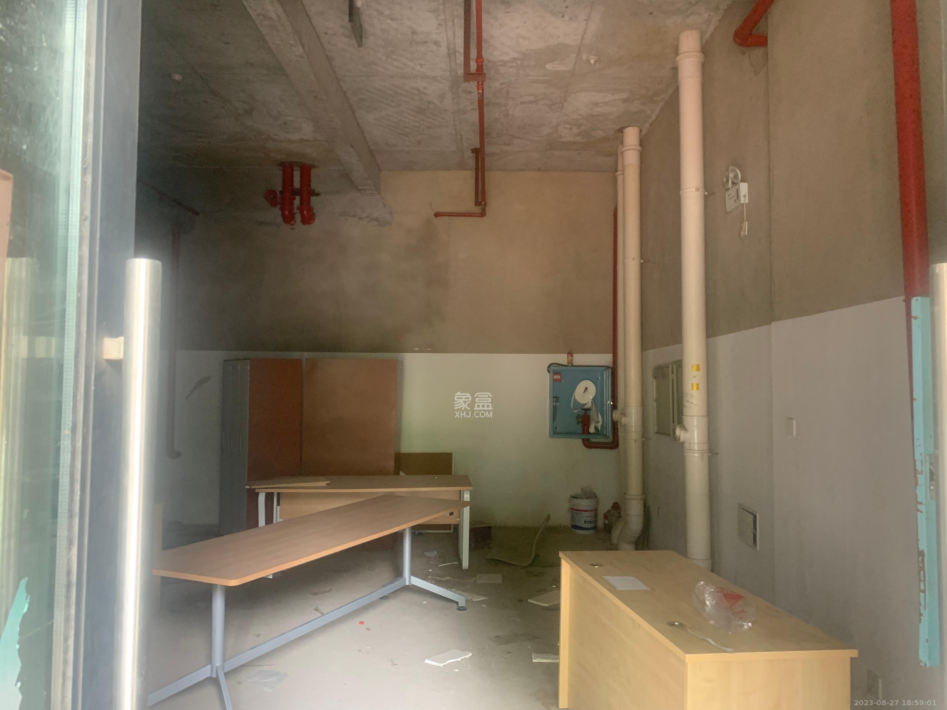 中国铁建梅溪青秀一期   143.47㎡      12000.0元/月